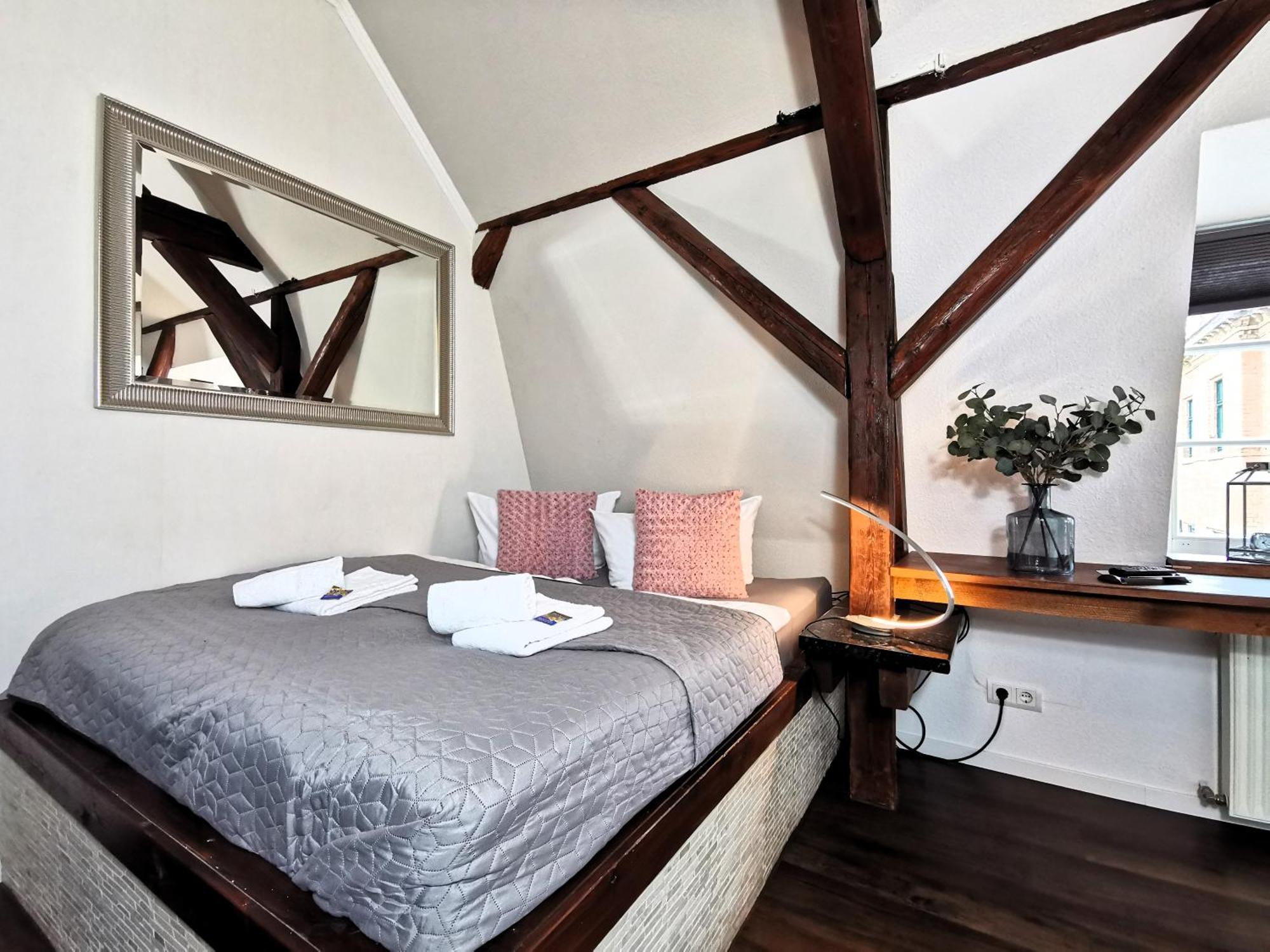 Bohnapartments Steigerwald - Natur In Der Stadt - Vollausstattung - Wlan - Gratis Parkplaetze エアフルト エクステリア 写真