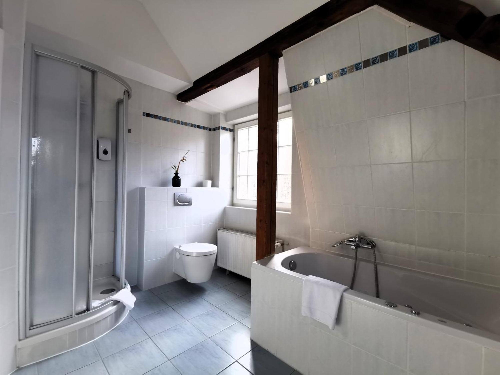 Bohnapartments Steigerwald - Natur In Der Stadt - Vollausstattung - Wlan - Gratis Parkplaetze エアフルト エクステリア 写真